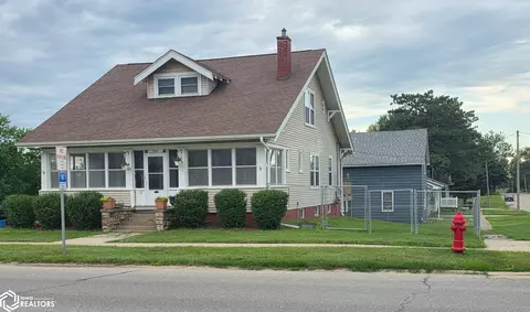 500 NW Church St, Leon, IA 50144