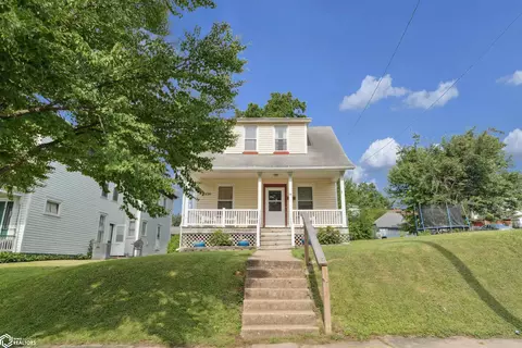 419 S Marshall St, Burlington, IA 52601