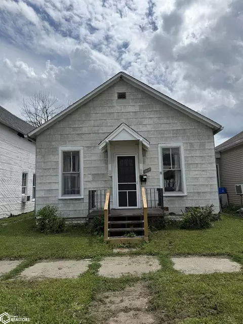 1328 Avenue G, Fort Madison, IA 52627