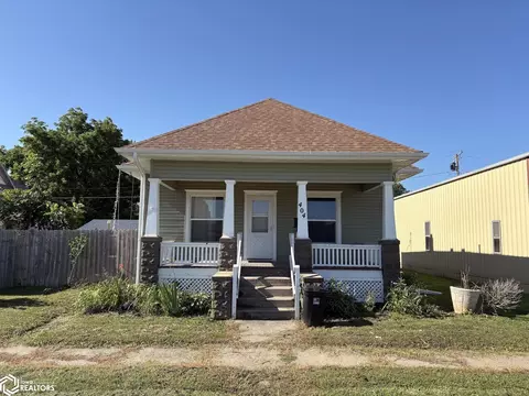 404 W Coolbaugh St, Red Oak, IA 51566