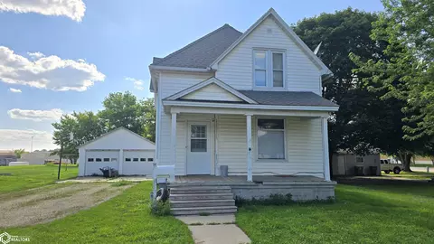 205 N Park St, Lake Mills, IA 50450
