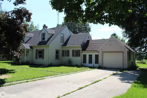 860 Division St, Garner, IA 50438