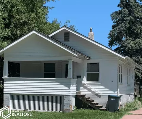 713 N Elm St, Creston, IA 50801