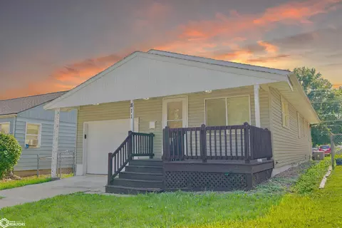 811 Curran St, Burlington, IA 52601