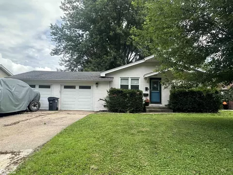 2608 Crapo Dr, Burlington, IA 52601