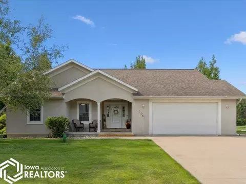 306 South Dr, Middletown, IA 52638