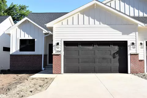 2354 River Rd, Iowa Falls, IA 50126