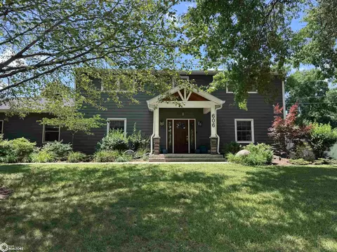 606 Hillside Dr, Fairfield, IA 52556