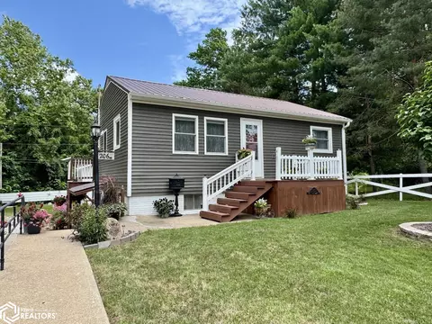 206 Emmett St, Burlington, IA 52601