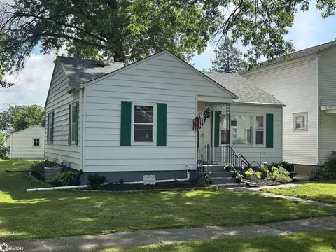 1954 Ernst St, Burlington, IA 52601