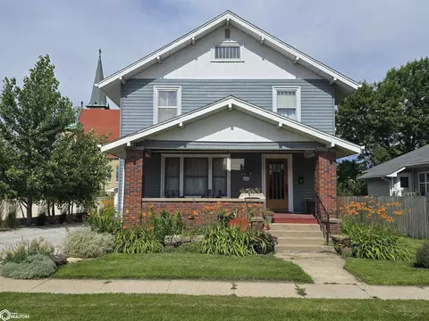 402 N Pine St, Creston, IA 50801