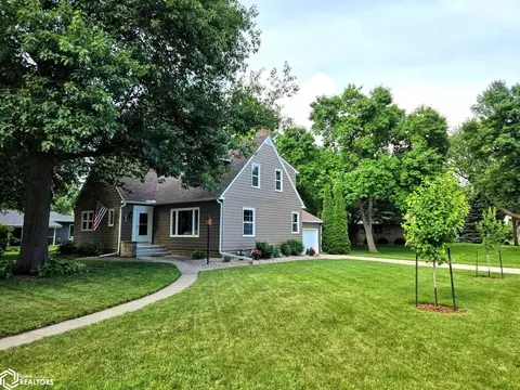 2807 5th St, Emmetsburg, IA 50536