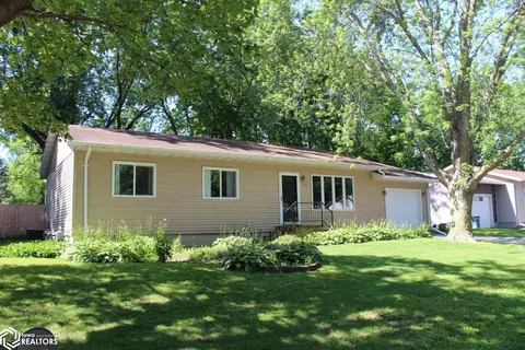 110 Indian Ave, Forest City, IA 50436