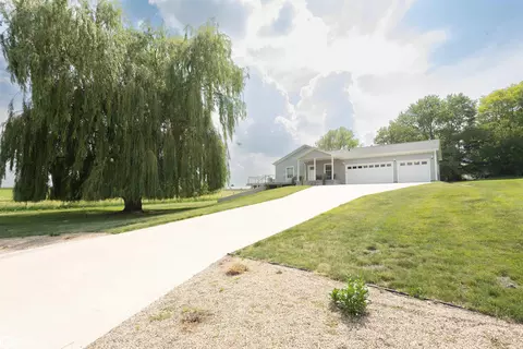 2006 10th St, Eldora, IA 50627 photo 2