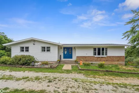 12037 Little Flint Rd, West Burlington, IA 52655