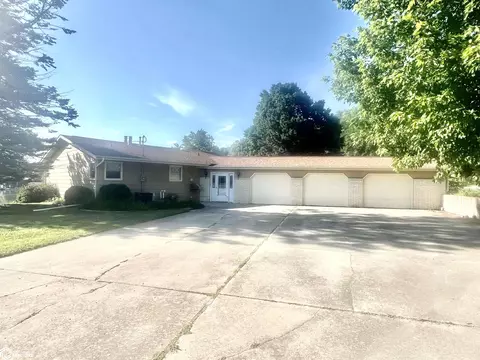 920 Iowa St, Iowa Falls, IA 50126