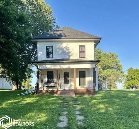 301 Country St, Walnut, IA 51577