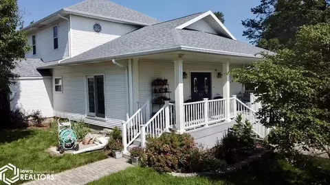 1191 30th St, Iowa Falls, IA 50126