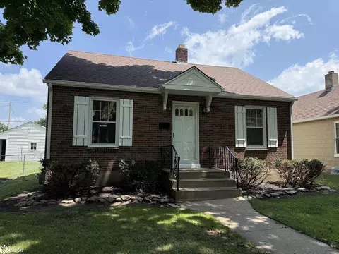 1616 S 12th St, Burlington, IA 52601