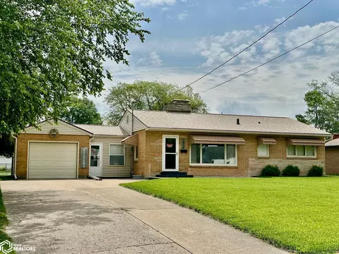 1416 Hagemann Ave, Burlington, IA 52601