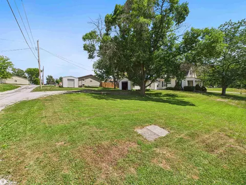 Exterior - 80 S 7th St, Hamilton, IL 62341 photo 3 of 8