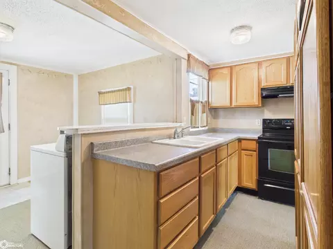 Kitchen - 80 S 7th St, Hamilton, IL 62341 photo 1 of 2