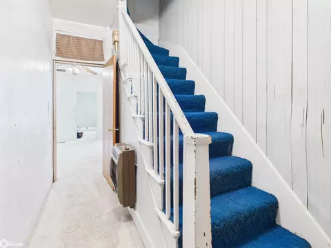Entry Way - 80 S 7th St, Hamilton, IL 62341 photo 1 of 1