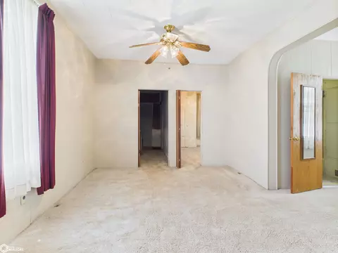 Bedroom - 80 S 7th St, Hamilton, IL 62341 photo 1 of 9