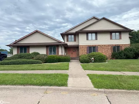 1608 C2 Orchard Meadow Dr #C2, Burlington, IA 52601