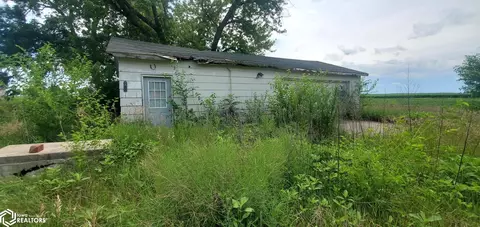 118 W 3rd St, Bagley, IA 50026