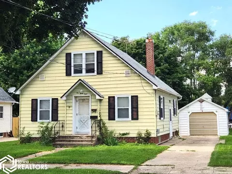 538 12th St SE, Mason City, IA 50401