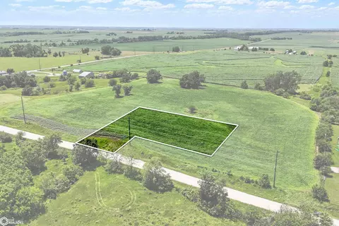 32075 645th Ave, Maxwell, IA 50161