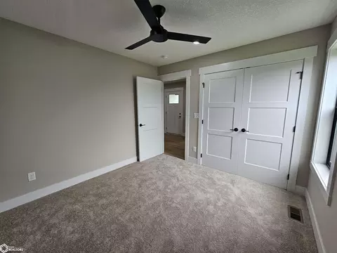Bedroom - 1407 E 10th St, Carroll, IA 51401 photo 3 of 9