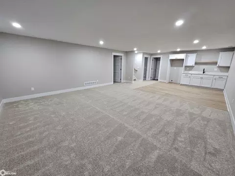 Living - 1407 E 10th St, Carroll, IA 51401 photo 2 of 3