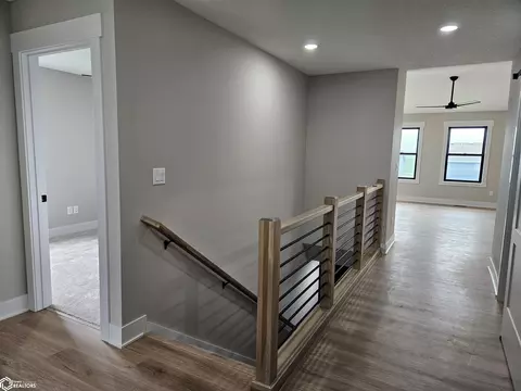 Entry Way - 1407 E 10th St, Carroll, IA 51401 photo 2 of 3