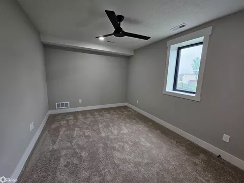 Bedroom - 1407 E 10th St, Carroll, IA 51401 photo 8 of 9