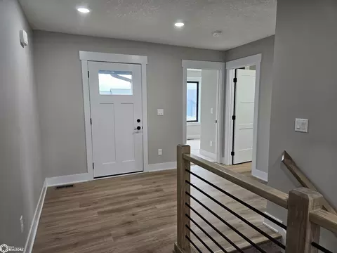Entry Way - 1407 E 10th St, Carroll, IA 51401 photo 1 of 3