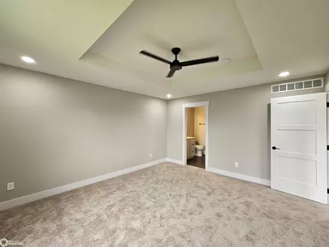 Bedroom - 1407 E 10th St, Carroll, IA 51401 photo 7 of 9