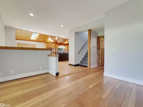 Entry Way - 1440 Olive Ave, Hampton, IA 50441 photo 1 of 2