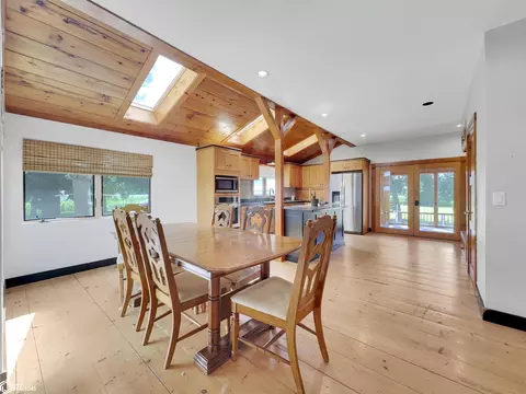 Dining - 1440 Olive Ave, Hampton, IA 50441 photo 2 of 4