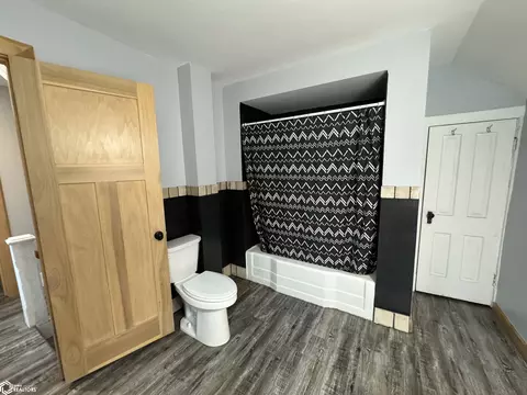 Bath - 1440 Olive Ave, Hampton, IA 50441 photo 5 of 6