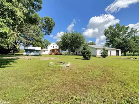 Exterior - 1440 Olive Ave, Hampton, IA 50441 photo 7 of 10