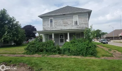 220 N Walnut St, Creston, IA 50801