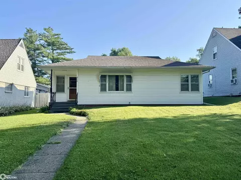 316 Mantz Ave, Audubon, IA 50025