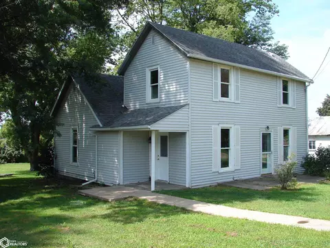 106 E Patterson St, Winfield, IA 52659