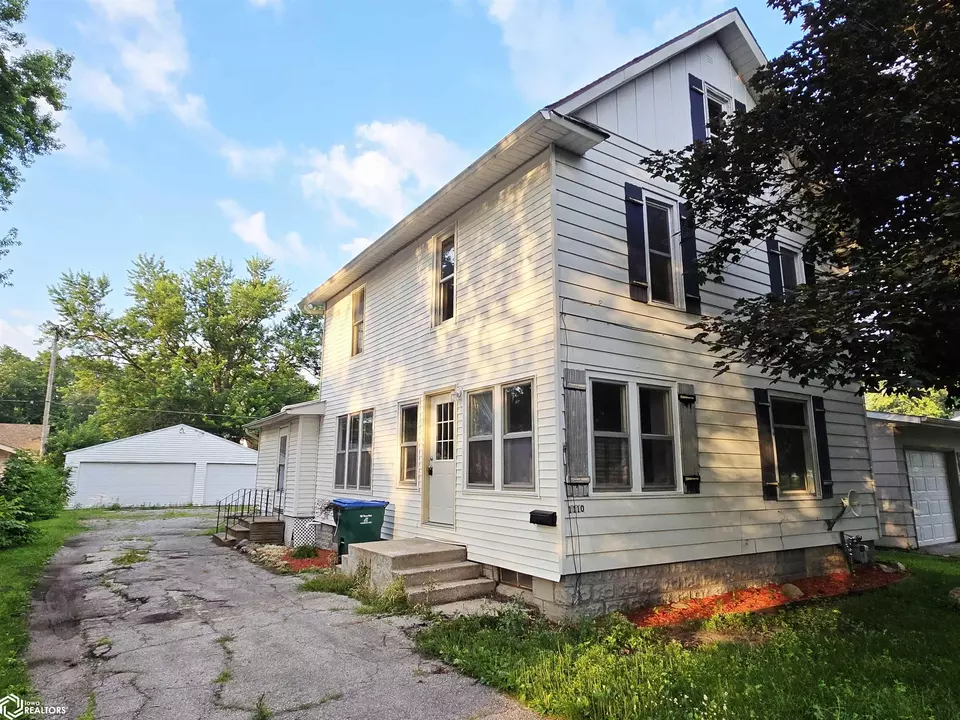 Exterior - 1110 Elm St, Webster City, IA 50595 photo 1 of 2