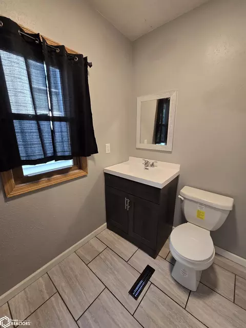 Bath - 1110 Elm St, Webster City, IA 50595 photo 1 of 2
