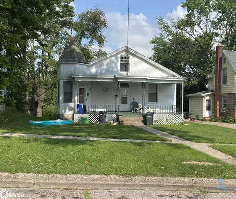 125 S 8th St, Burlington, IA 52601