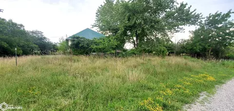 20347 578th St, Cincinnati, IA 52549