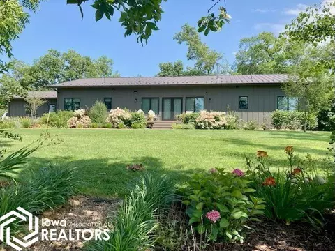 1875 Franklin Ave, Mount Pleasant, IA 52641
